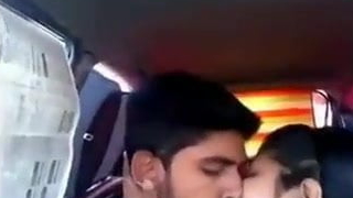 Tamil paramours kissing fro jalopy and having sex