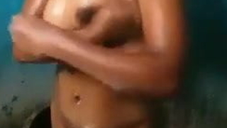 Tamil mature wife showcases herself