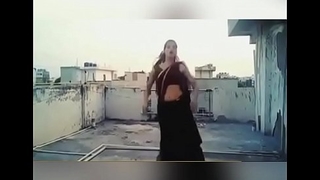 Indian girl sexy dance