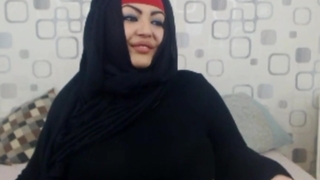 Muslim babe showing off rub-down the goods
