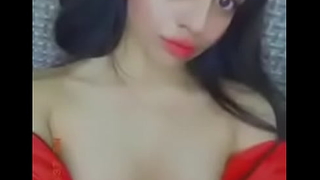 hot indian girl showing heart of hearts on live