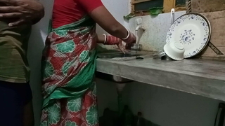 Kitchen Me Kaam Kar Rhi Saali Ko Jabardasti Choda Nook Me