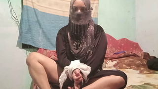 Hijab wearing unspecified craves to get screwed hard by uncut Hindu dick