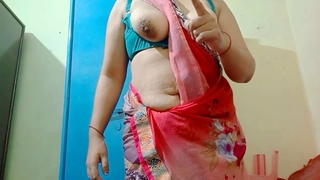 Telugu aunty Sangeeta wants near have bed breakage hawt sex with dirty Telugu audio