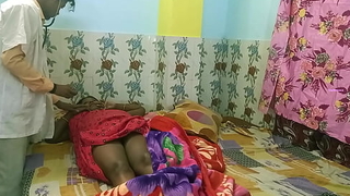 Indian hot bhabhi screwed by juvenile doctor! Hindi xxx bhabhi sex