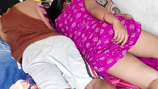 Faat Gyi Mumma Ki Burr, Desi Boy Share Bed With Step Mumma In Filthy Hindi Audio