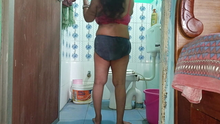 Your Salu Bhabhi sex in bathroom