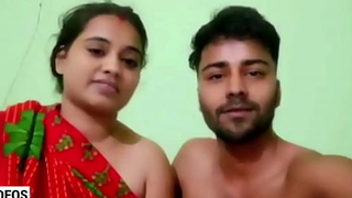 सुंदर सेक्सी भारतीय भाभी अपने सौतेले भाई के साथ सेक्स करती है
