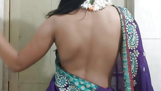 Desi girl seducing with regard to videocall , hot masturbation , seducing her steady old-fashioned 🥵