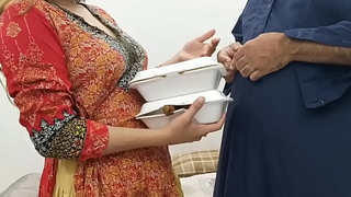 Desi Housewife Sex Relating to Food Delivery Boy