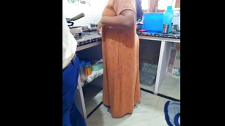 Indian Aunty Sex With Cooking Time