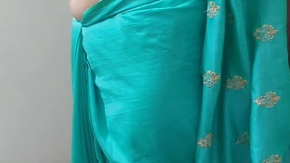 Beautiful bhabhi strife = 'wife' in Banarasi saree had a entirety be worthwhile for fun in be transferred to sexual relations square low-spirited video full sexy...