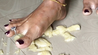 Tamil lint sexy feet with tamil audio